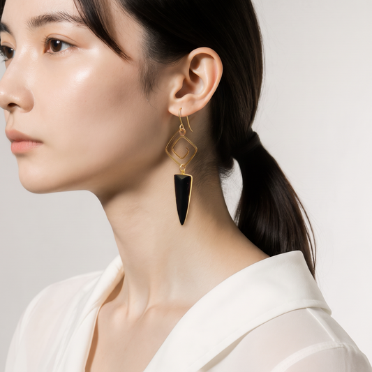 Geometric Onyx Triangle