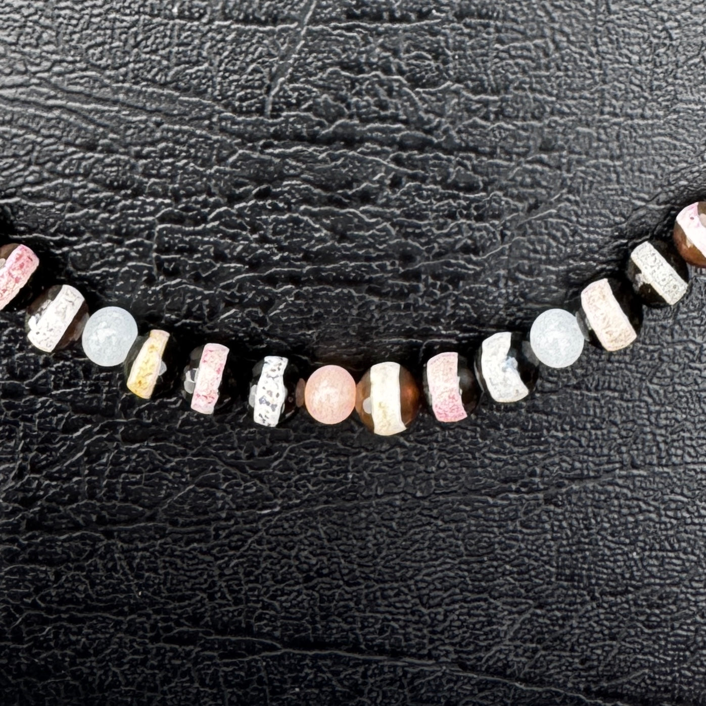 Hand Painted Agate Necklace 18"