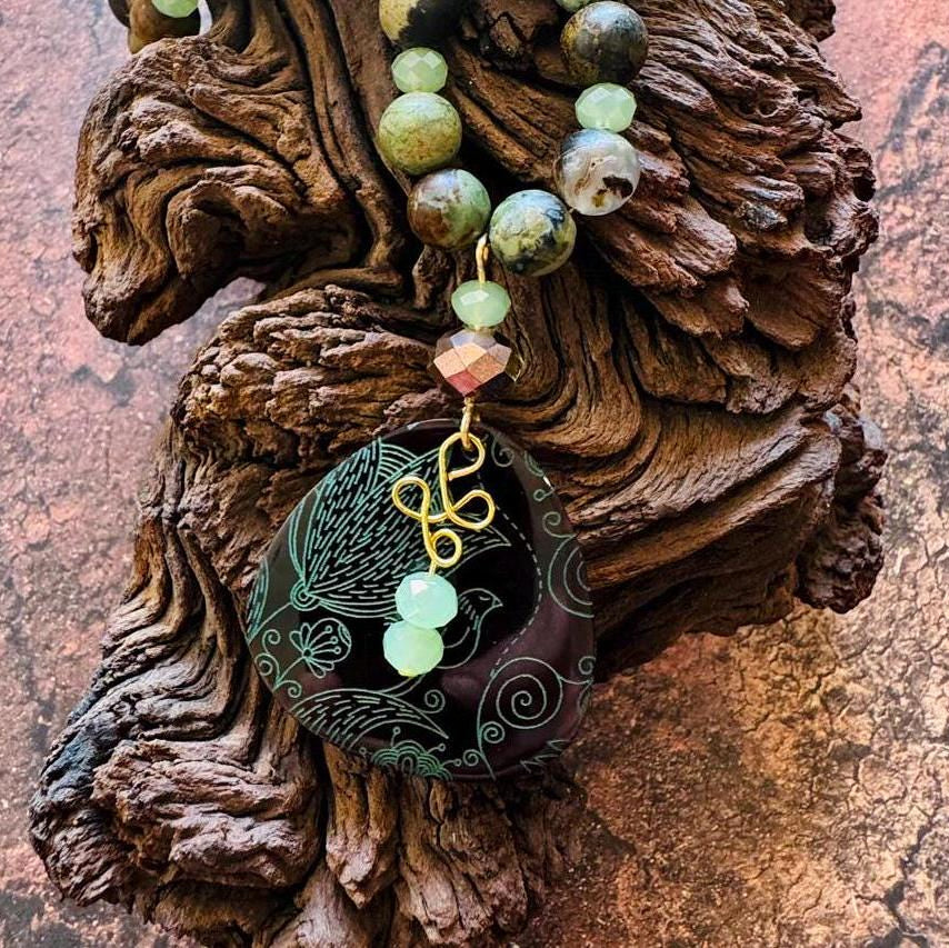 African Turquoise With Shell Pendant 30"
