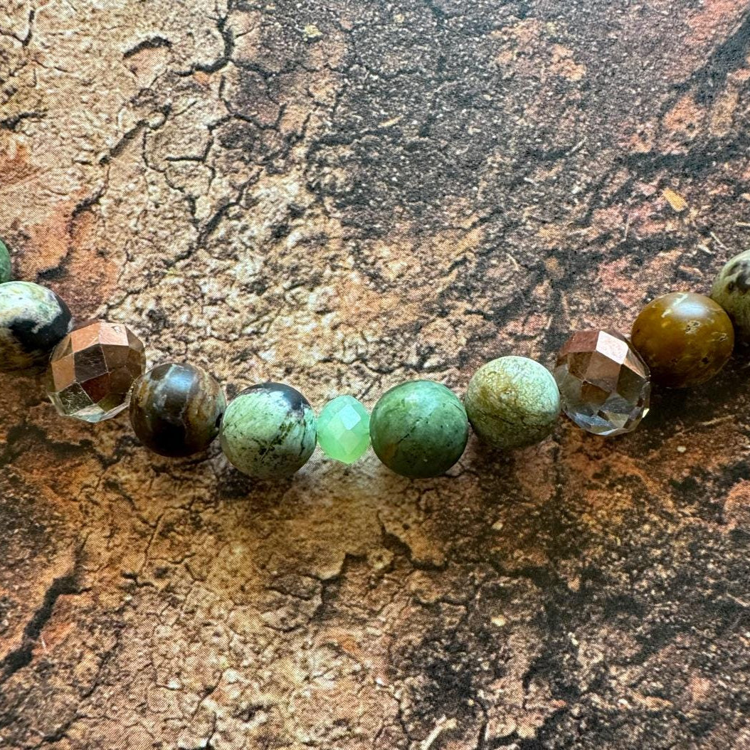 African Turquoise With Shell Pendant 30"