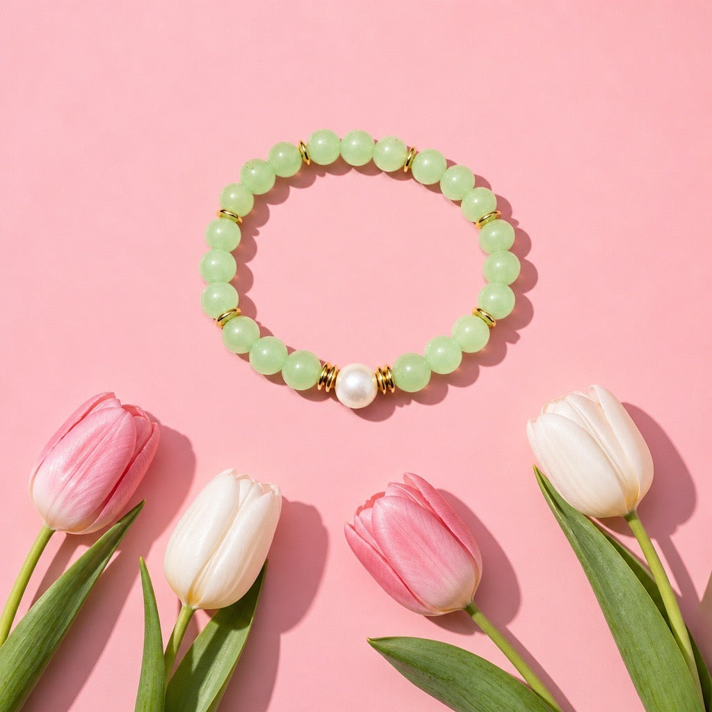 Bracelet | Freshwater Pearl | GreenJade Gemstones | 18K Gold-plated Saucer beads | Stretch