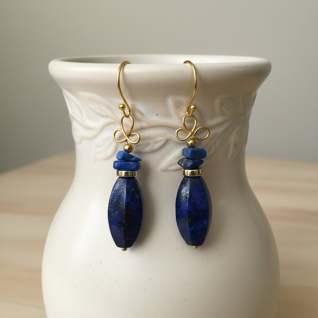 Earrings | Lapis Lazuli Gemstones | Lapis Lazuli Chips | 18K Gold-plated Spacer | Wire-Wrapped Clover | 2"