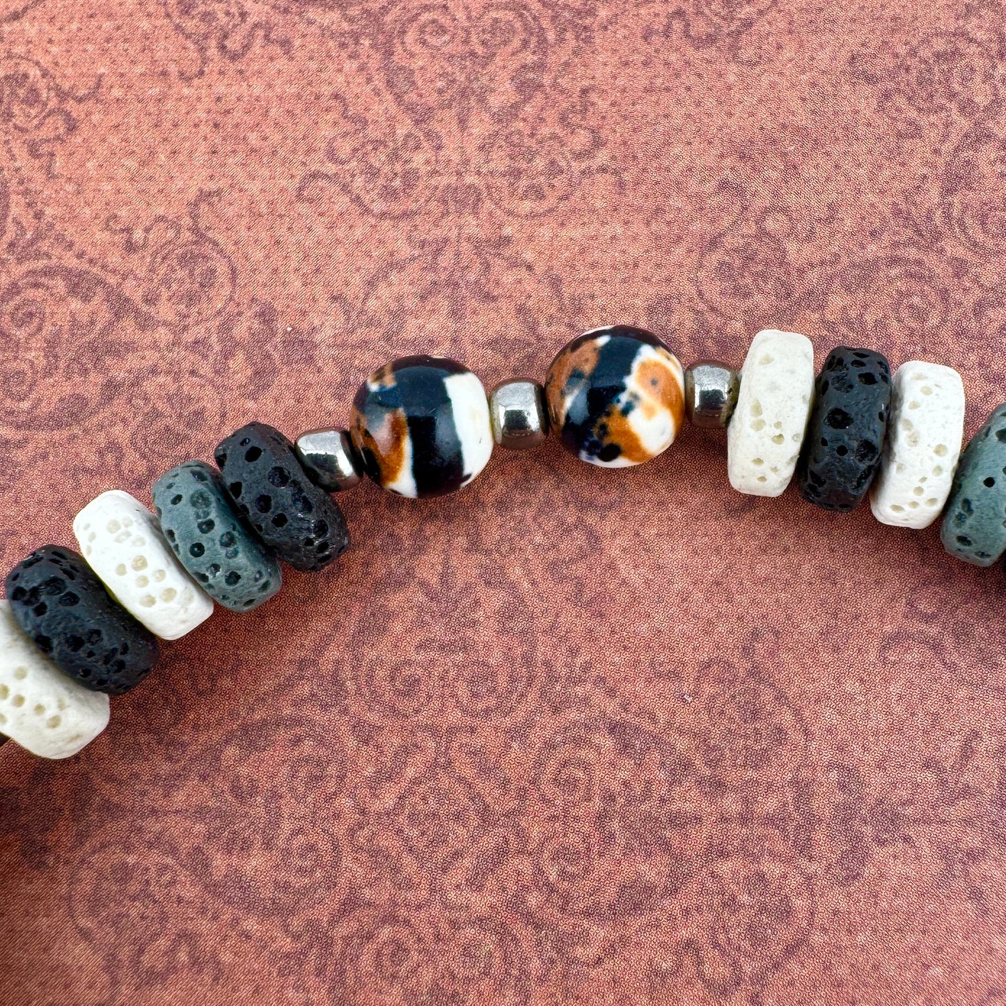 Black & White Fish Hook Necklace 20"