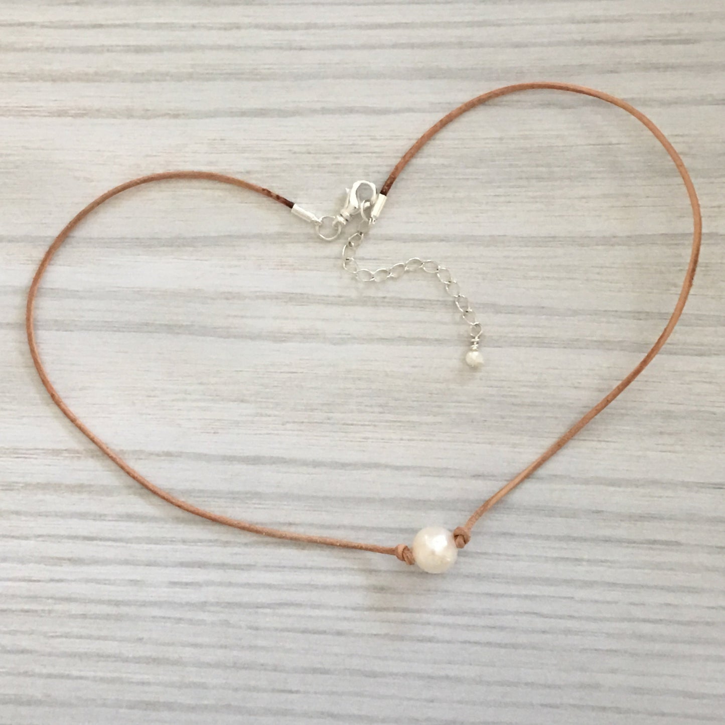 Single Freshwater Pearl and Leather in 5 Colors 16" or 18"