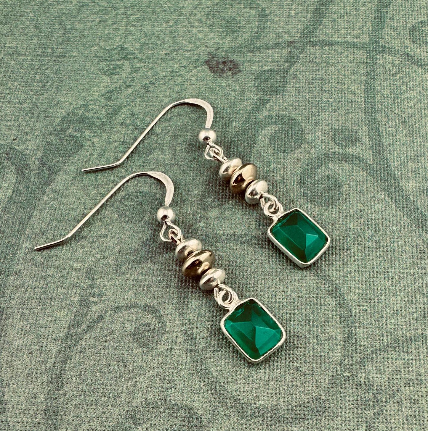 Two Toned Emerald Green Earrings 1.5"